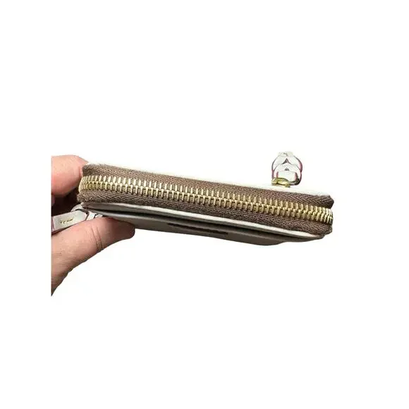 Dooney & Bourke Florentine Small Zip Around Wallet ecru Italian leather - Picture 6 of 9